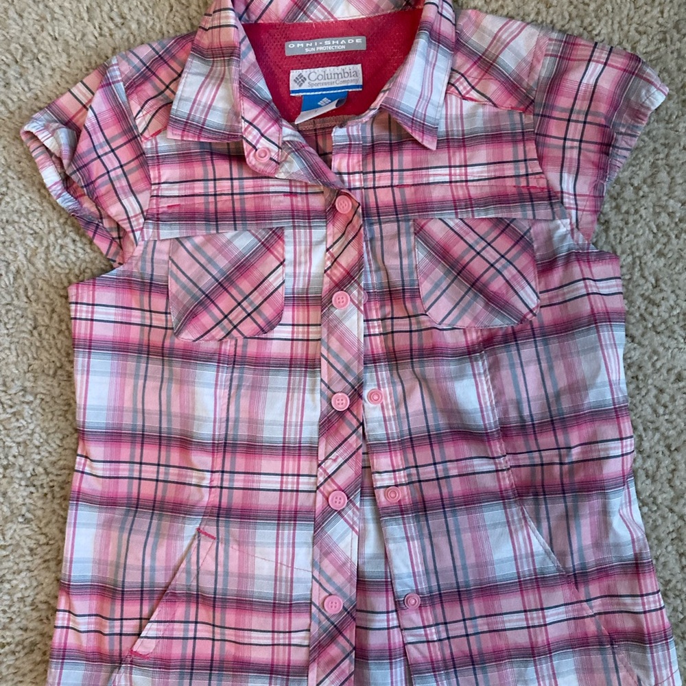 3/$20 NWOT Columbia short-sleeve hiking shirt